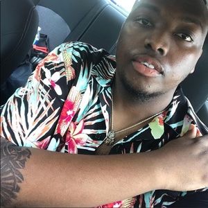 Meet your Posher, Markee